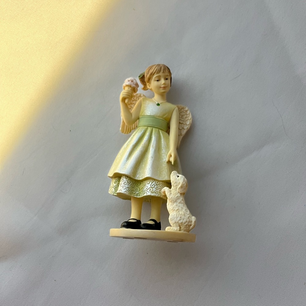 Angels among us of August perfection  Figurine Ceramic 4"